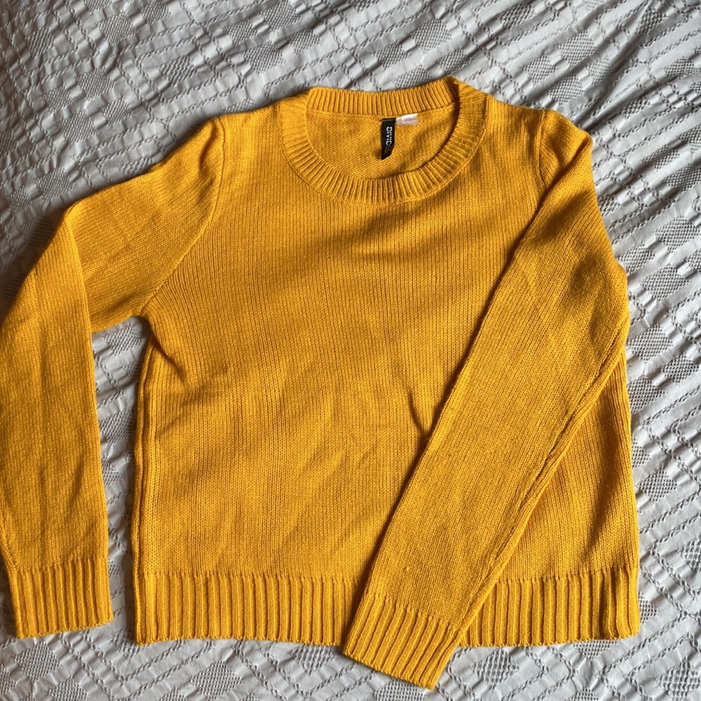 Yellow Divide Sweater - Picture 3 of 4